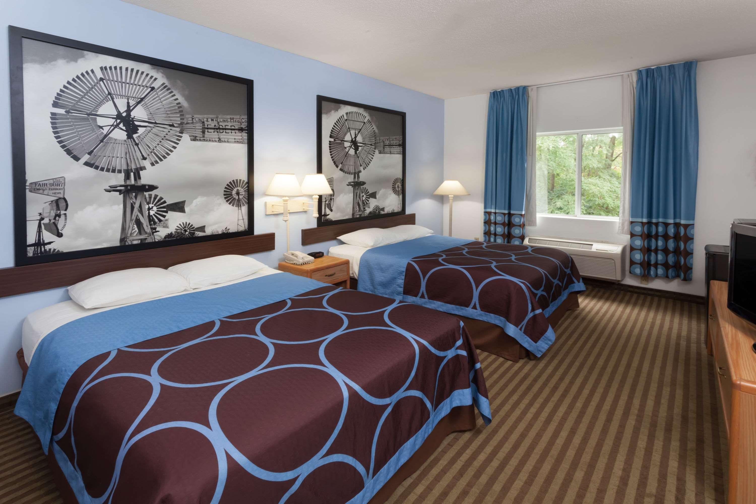 Hotel Super 8 By Wyndham Huntington Exterior foto